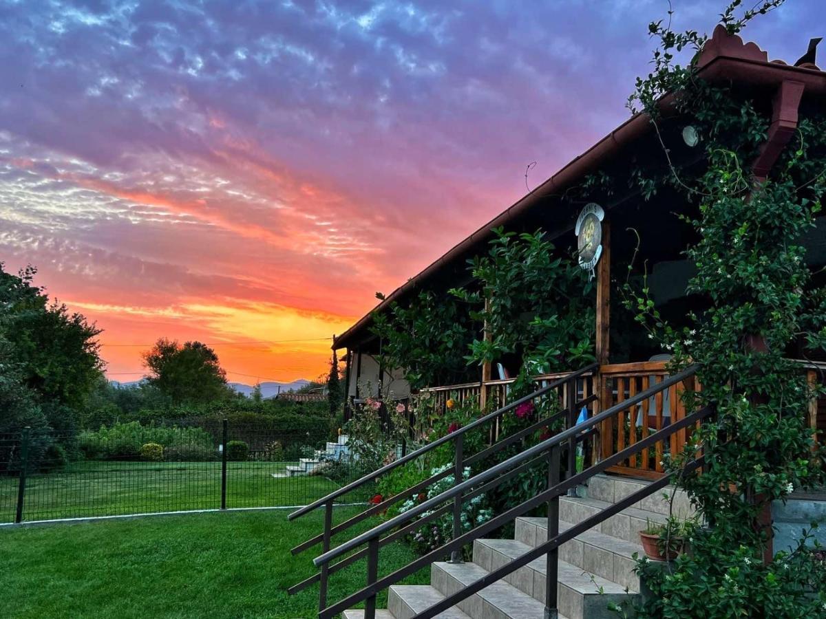 Ivonnis Garden Villa Mesimvria  Exterior foto